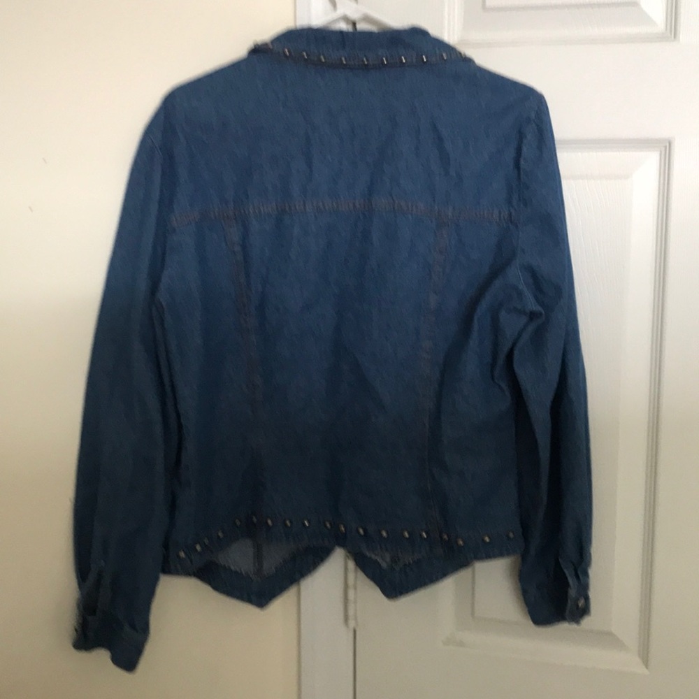 Jean jacket - Picture 2 of 3